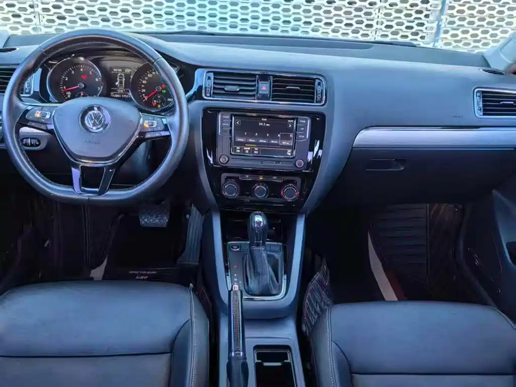 Volkswagen Sagitar — миниатюра 4