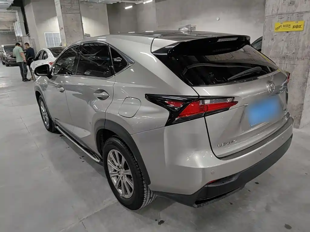 Lexus NX 2015 200