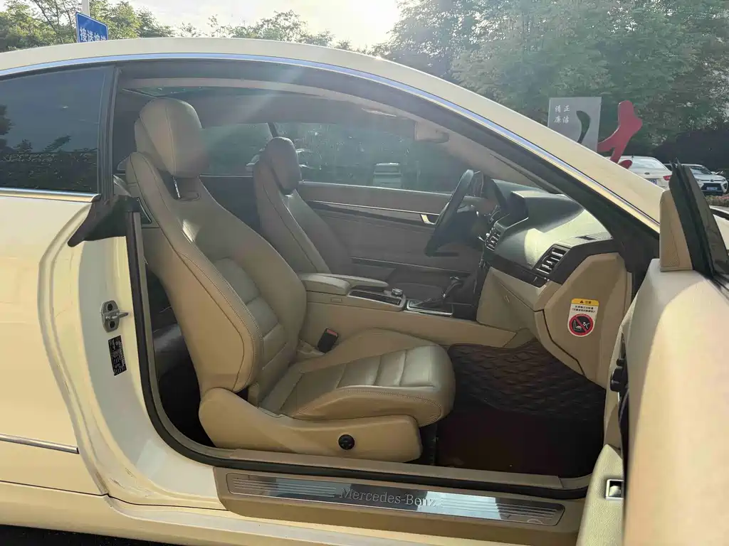 Mercedes-Benz E-Class (Import) — миниатюра 13