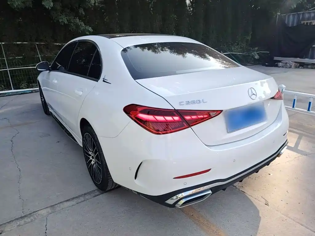 Mercedes-Benz C-Class — миниатюра 5