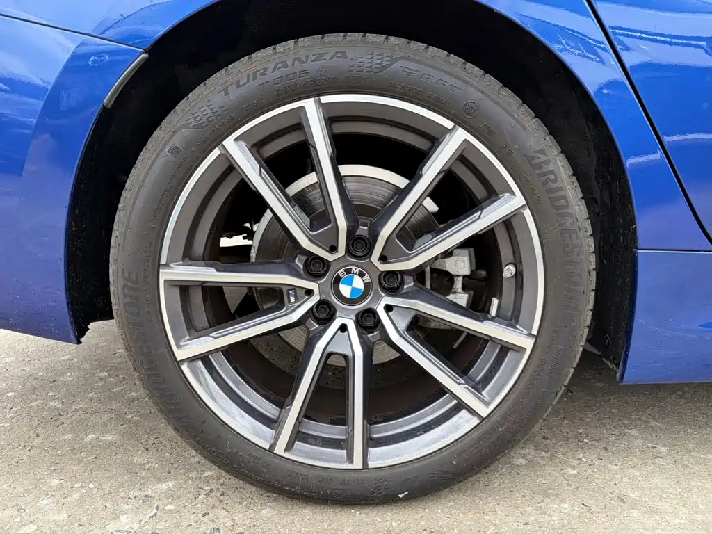 BMW 3 Series — миниатюра 21