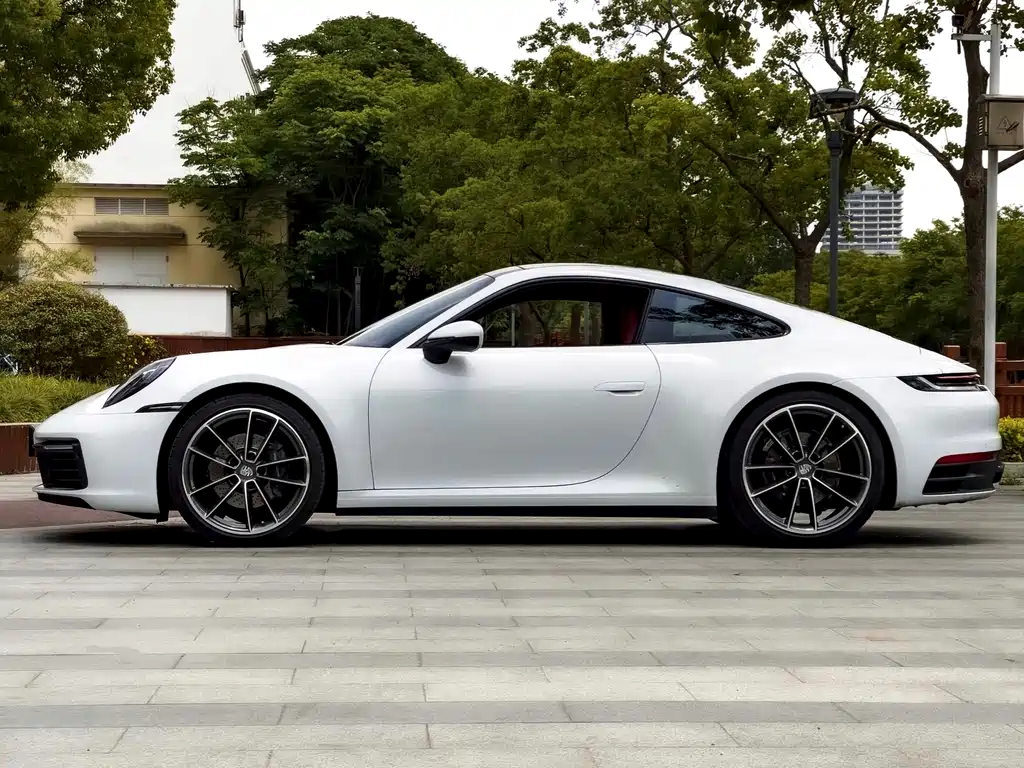 Porsche 911 2020 Carrera 3.0T