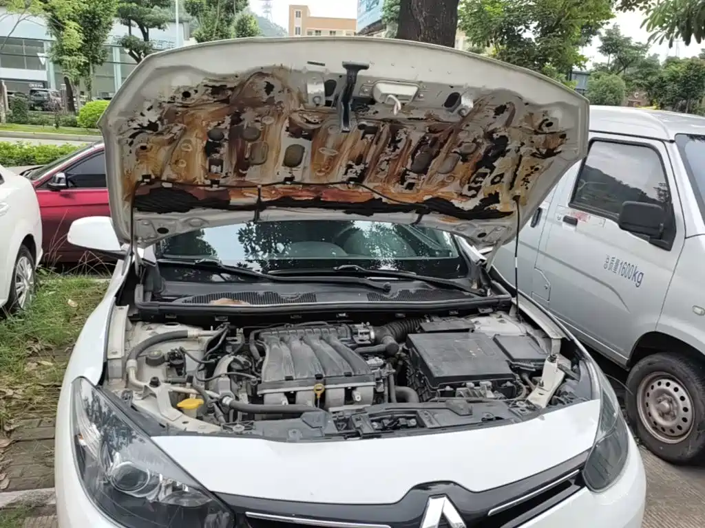 Renault Fluence — миниатюра 20