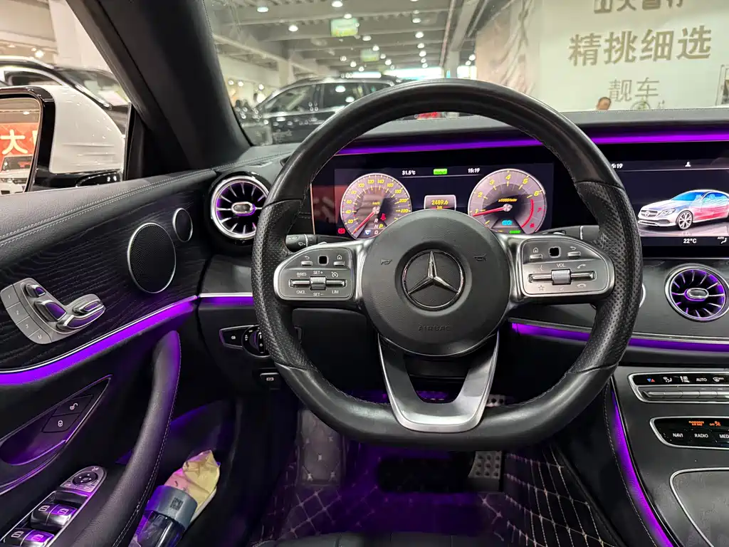 Mercedes-Benz E-Class (Import) — миниатюра 8