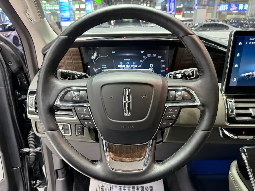 Lincoln Navigator — миниатюра 9
