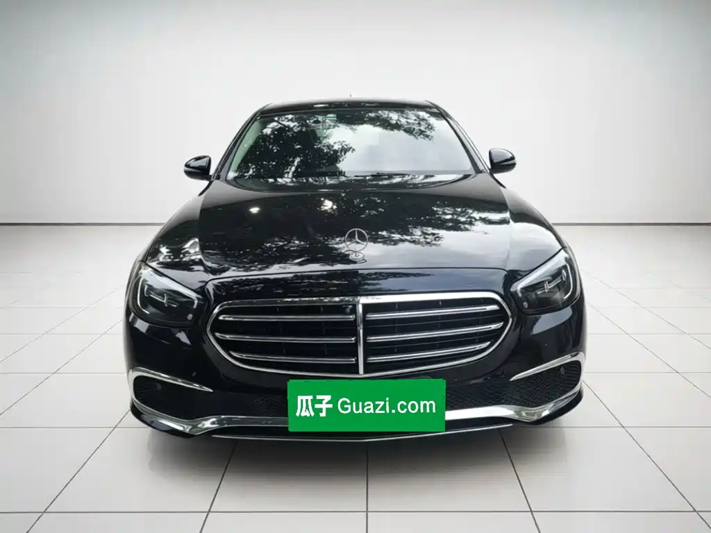 Mercedes-Benz E-Class — миниатюра 2