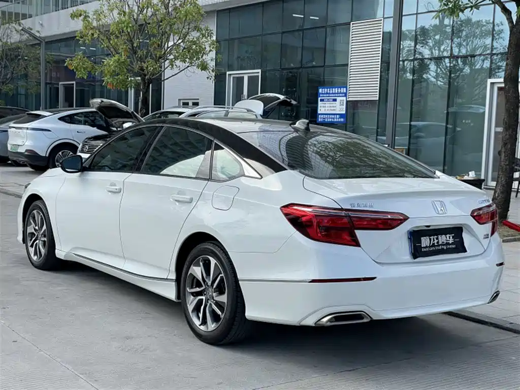Honda Inspire — миниатюра 4