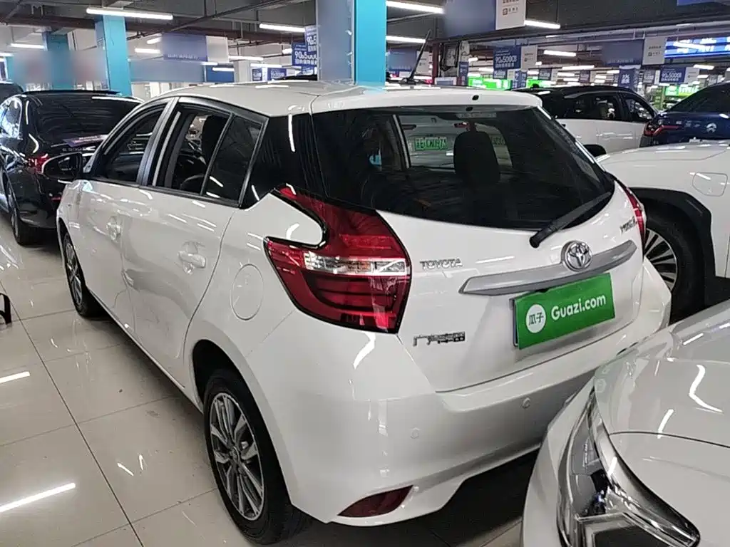 Toyota Yaris L — миниатюра 5