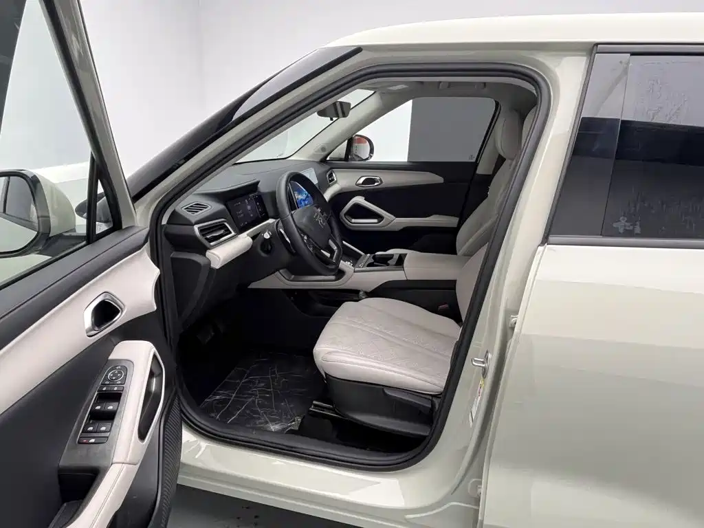 BYD Yuan UP — миниатюра 16
