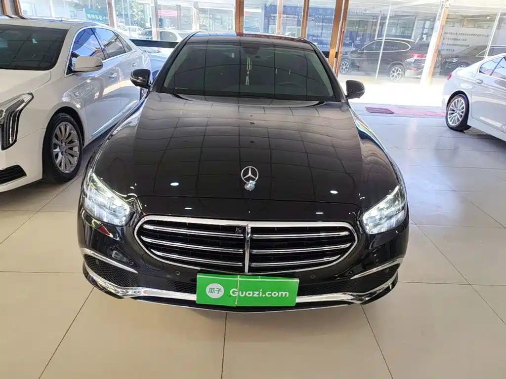 Mercedes-Benz E-Class — миниатюра 3