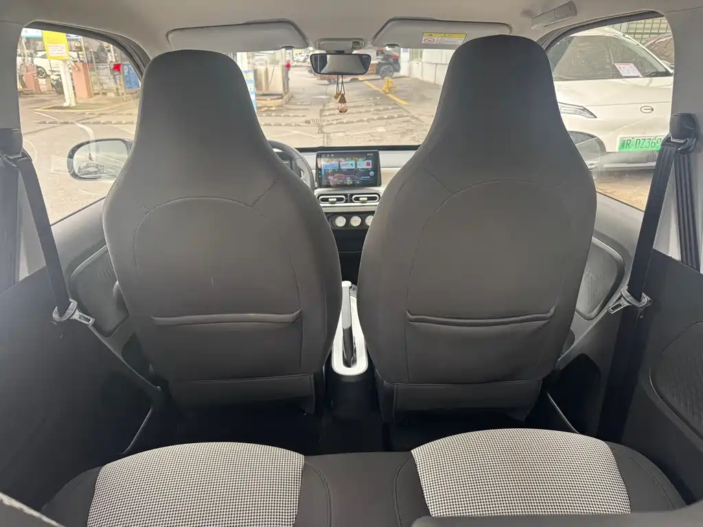 Wuling MINIEV — миниатюра 12