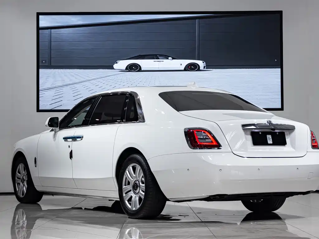 Rolls-Royce Ghost — миниатюра 5