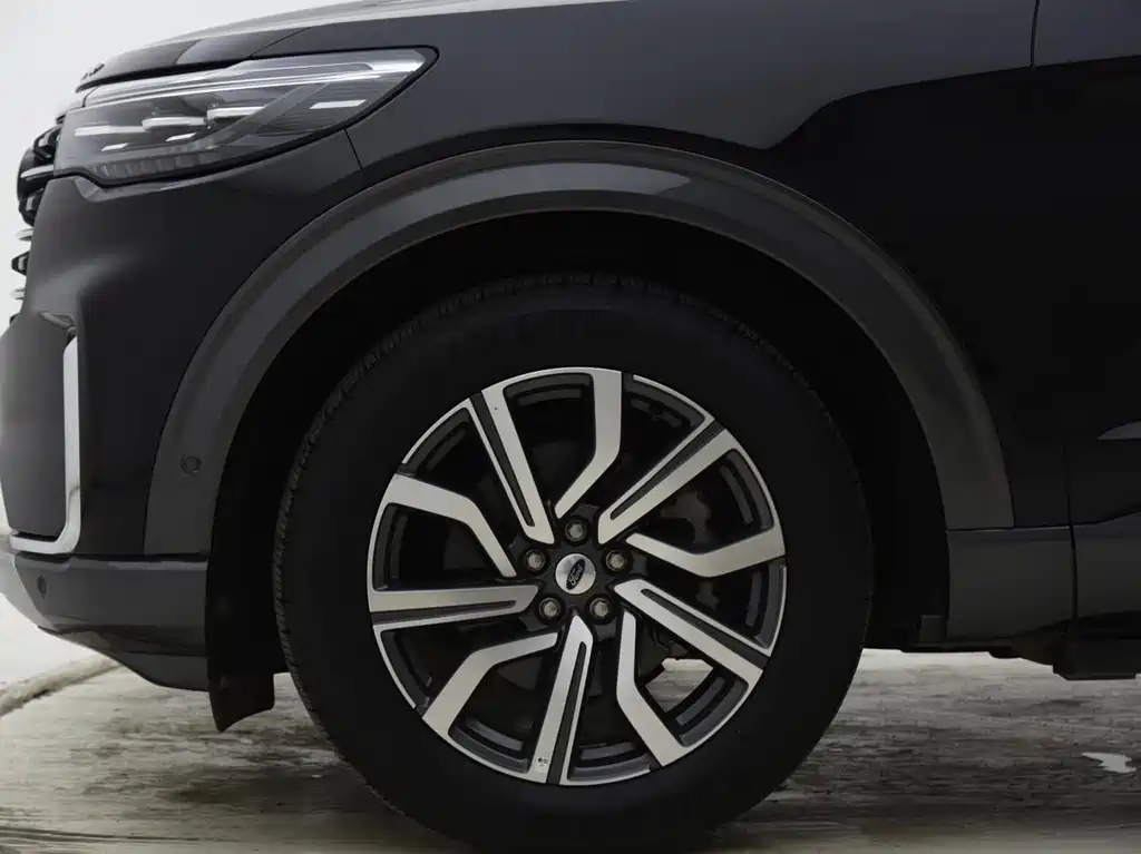 Ford Explorer — миниатюра 9