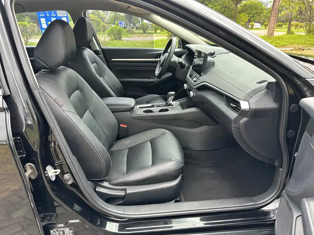 Nissan Teana — миниатюра 13