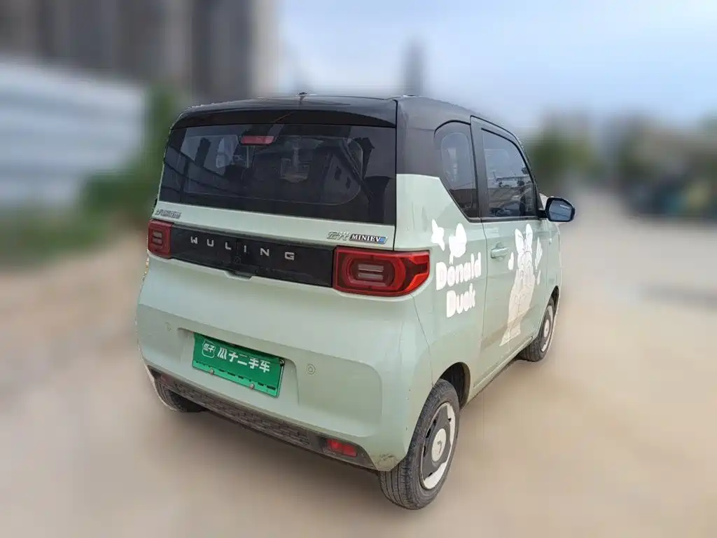 Wuling MINIEV — миниатюра 4