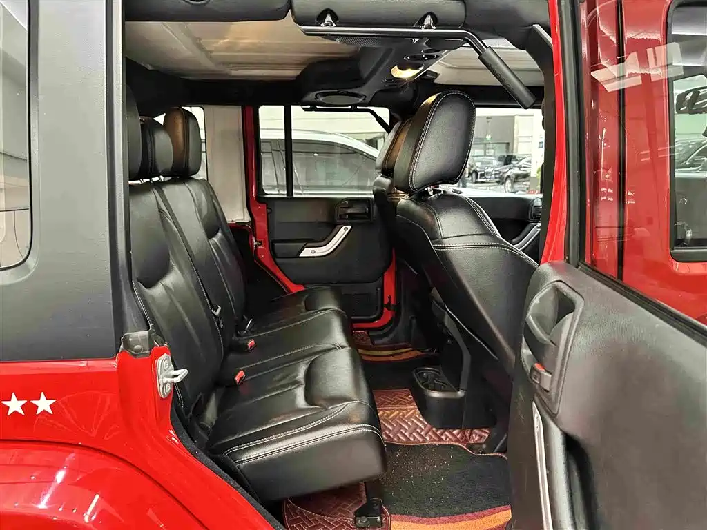 Jeep Wrangler — миниатюра 26