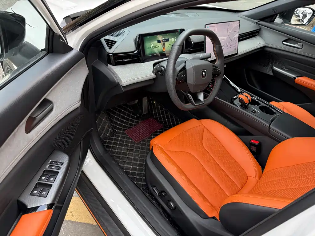 Changan UNI-V — миниатюра 6