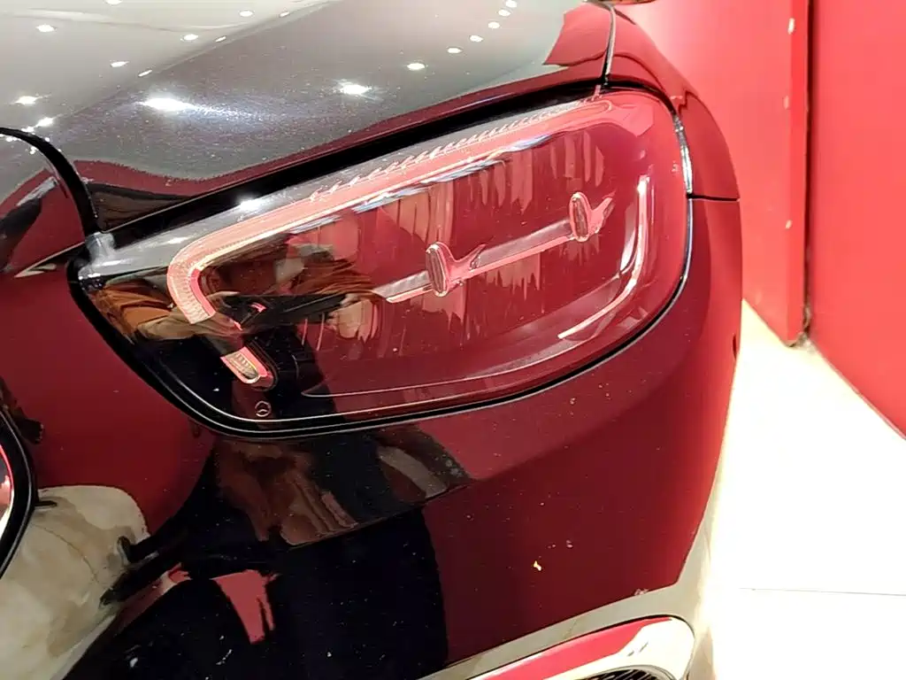 Mercedes-Benz E-Class — миниатюра 24