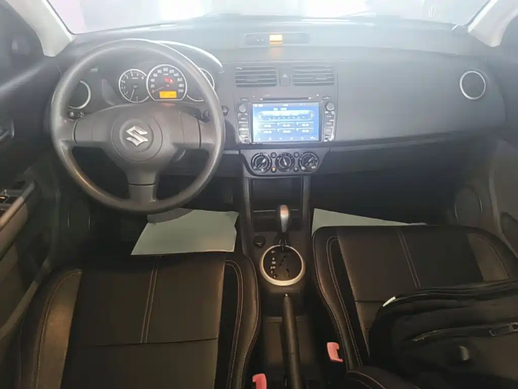 Suzuki Swift — миниатюра 10