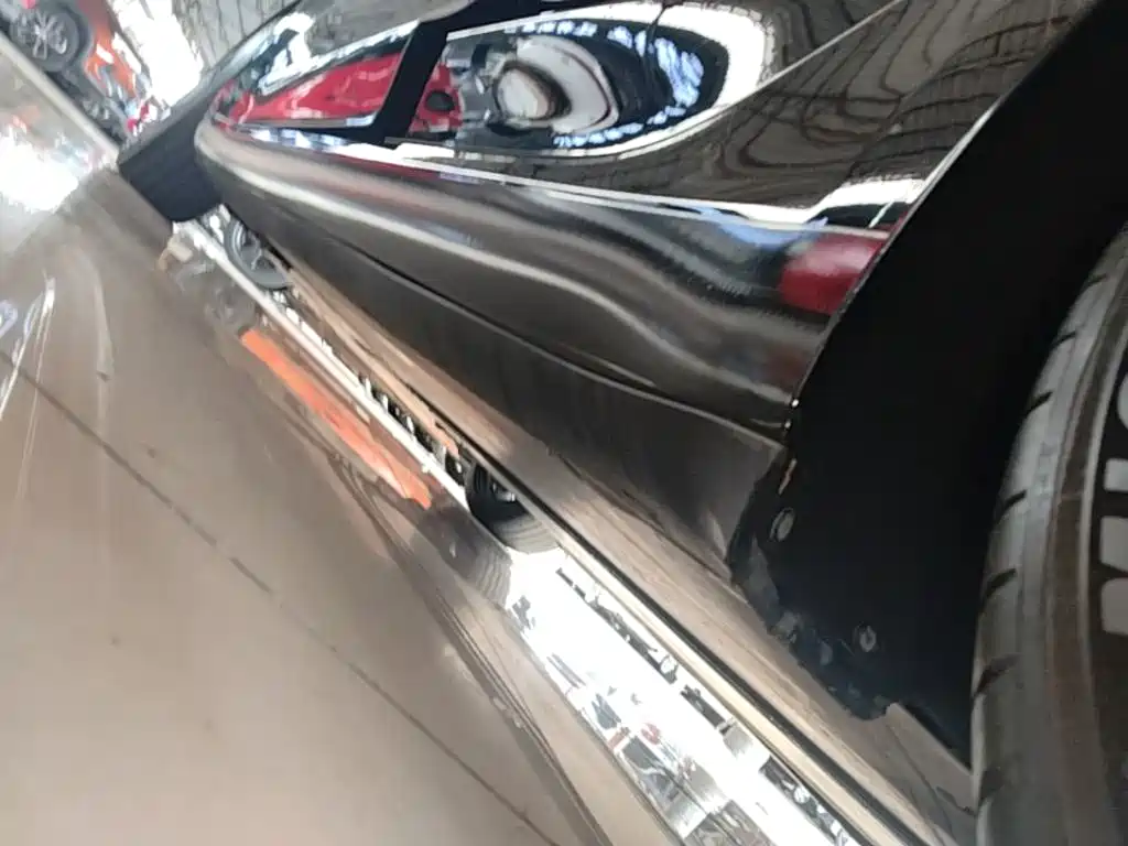 Tesla Model 3 — миниатюра 22