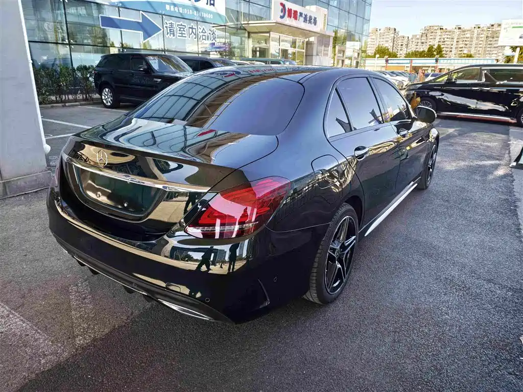 Mercedes-Benz C-Class — миниатюра 7