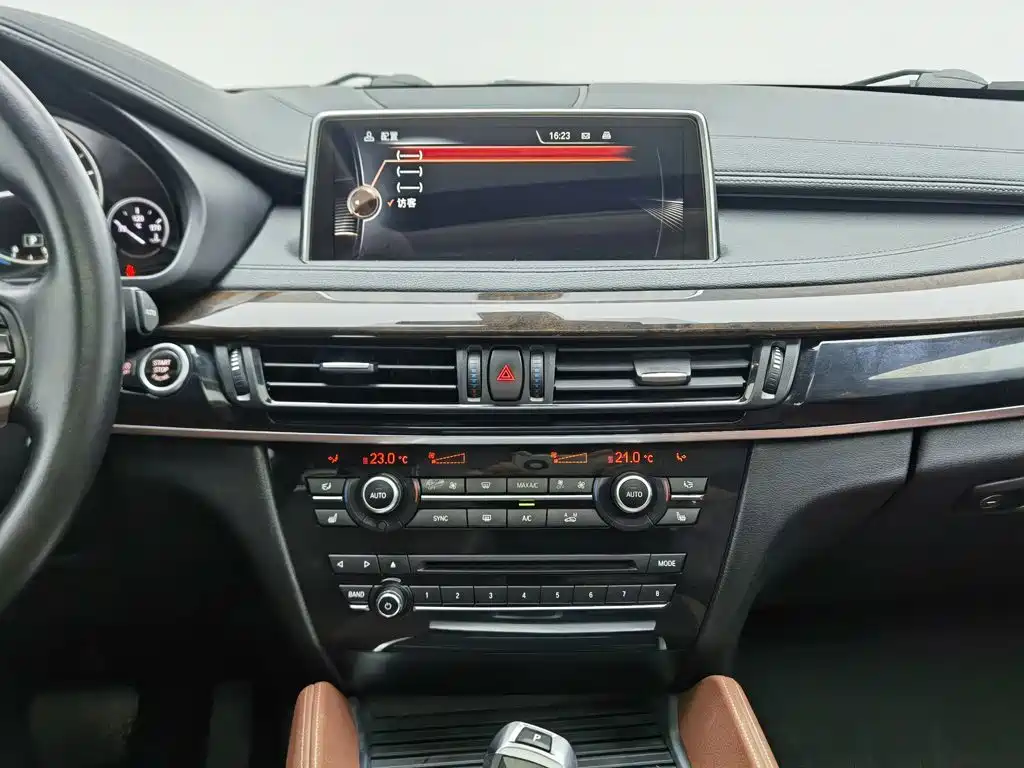 BMW X6 — миниатюра 12