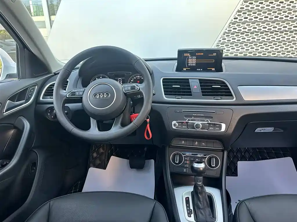 Audi Q3 — миниатюра 10