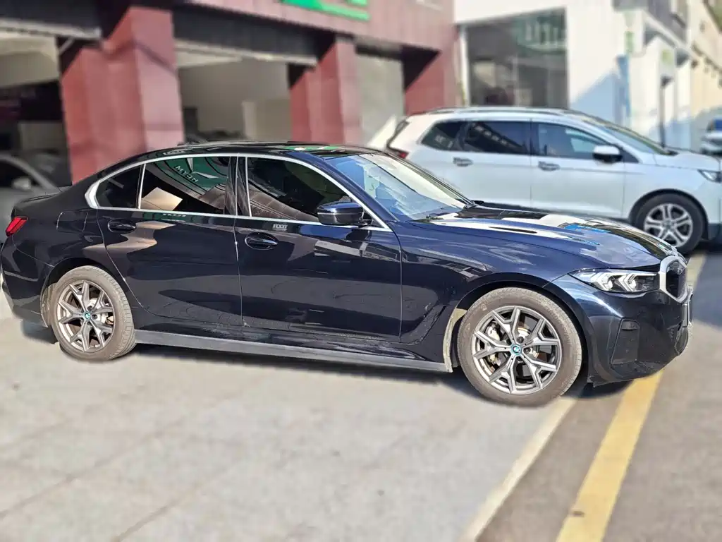 BMW i3 — миниатюра 12