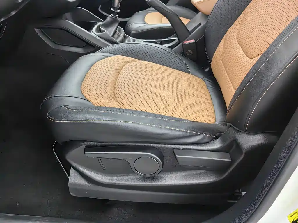 Wuling Hongguang S3 — миниатюра 20