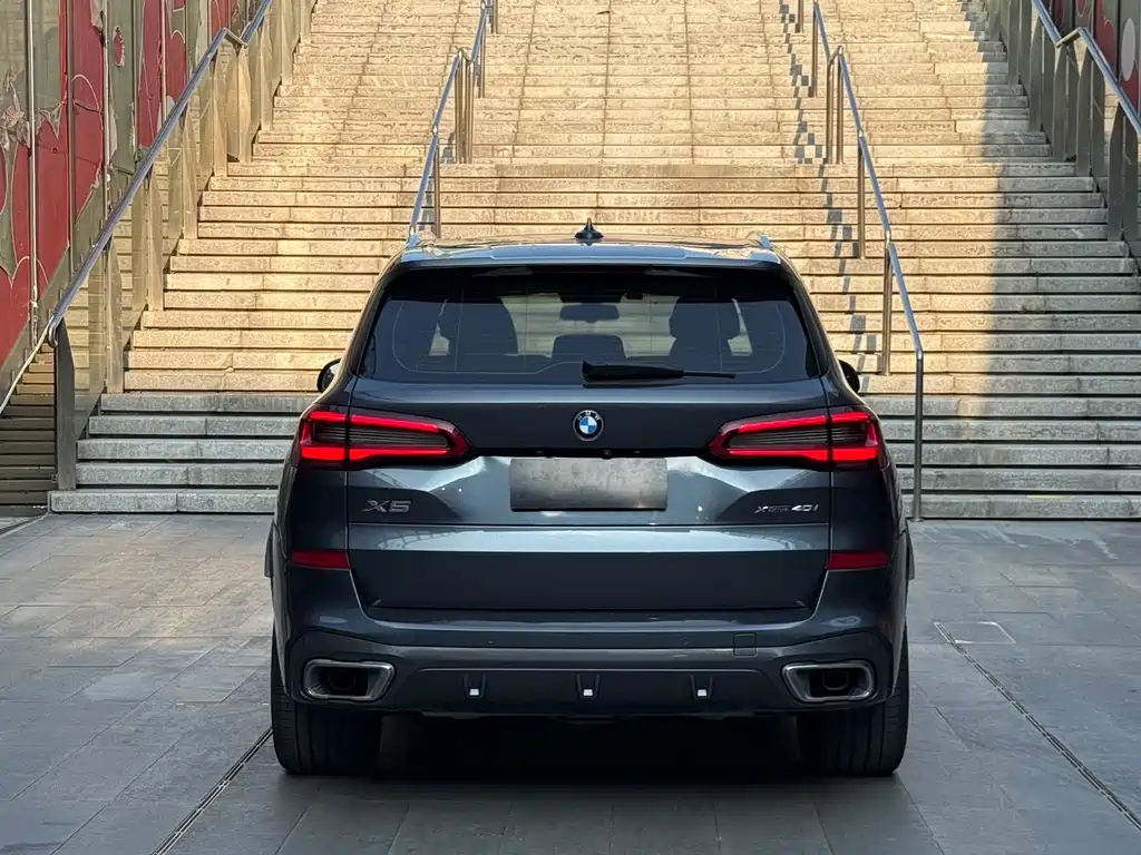 BMW X5 (Import) — миниатюра 12