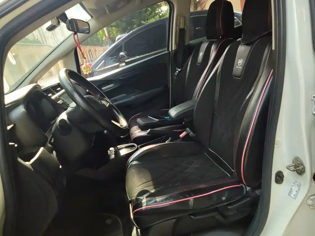 Honda Fit — миниатюра 8
