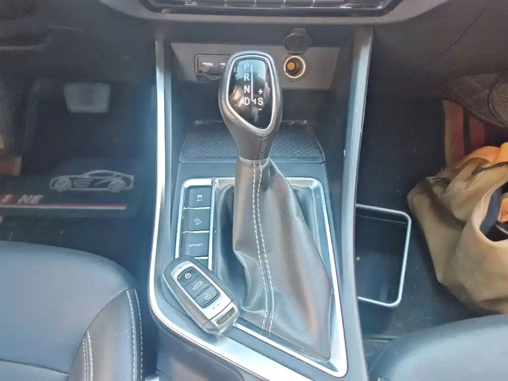 Geely Vision X3 — миниатюра 14