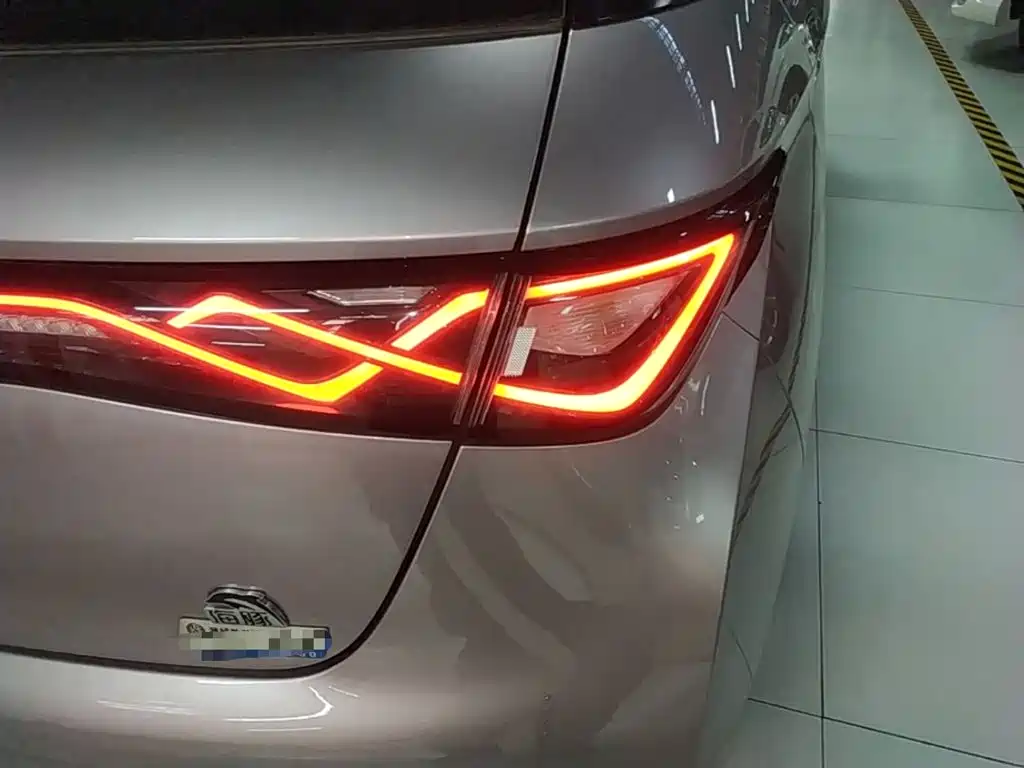 BYD Dolphin — миниатюра 8