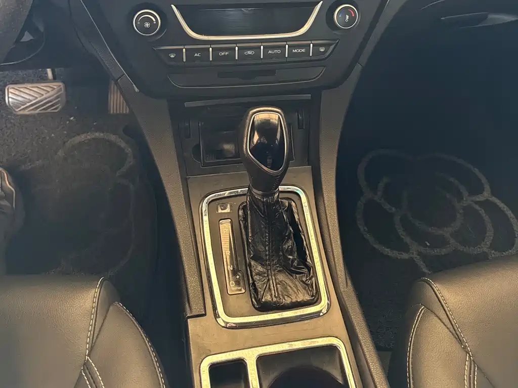Geely Emgrand — миниатюра 14