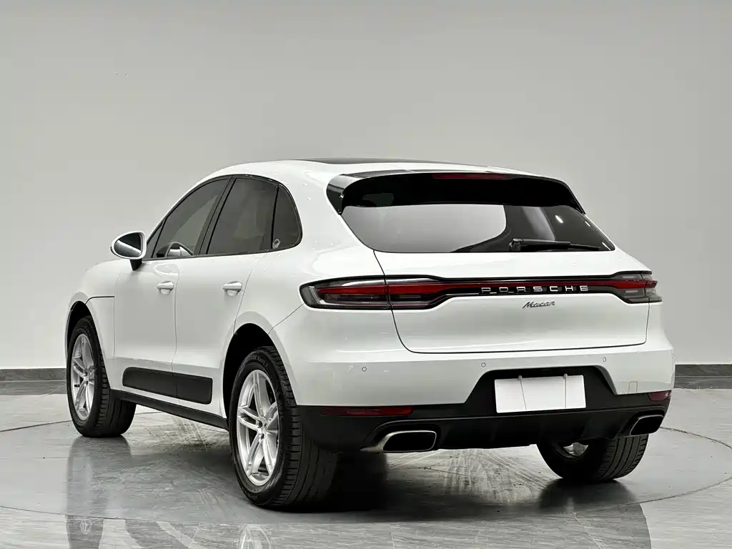 Porsche Macan — миниатюра 6