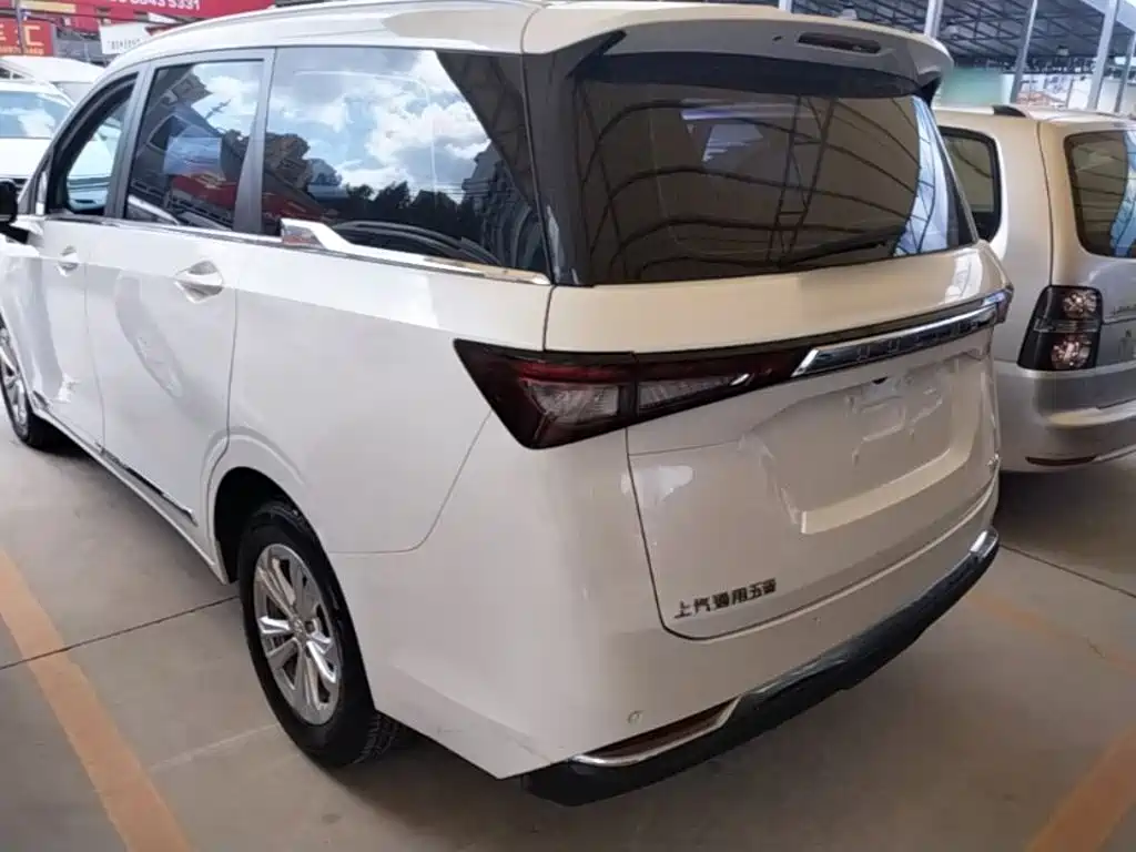 Wuling Jiachen — миниатюра 5
