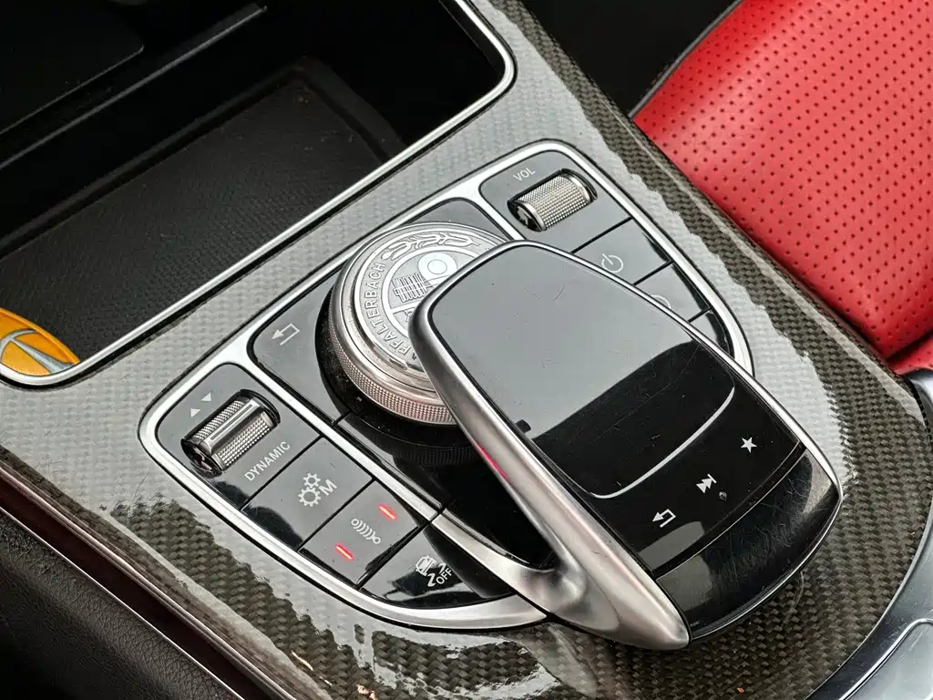 Mercedes-Benz C-Class AMG — миниатюра 12