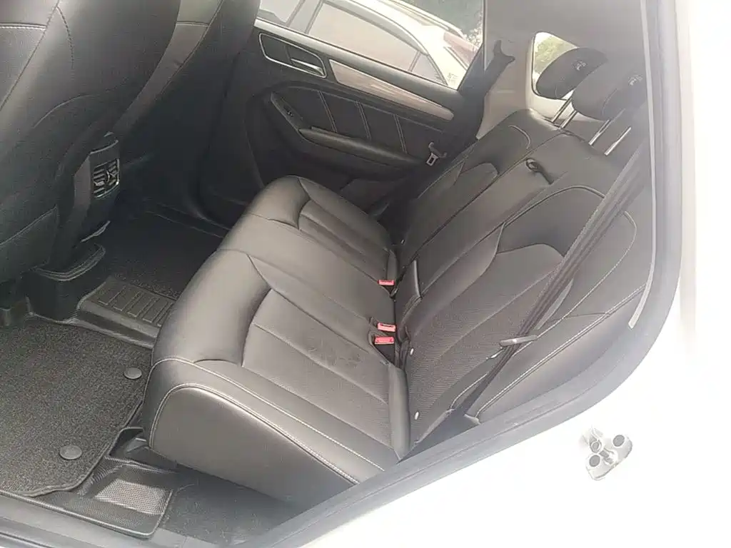 Roewe RX5 — миниатюра 17
