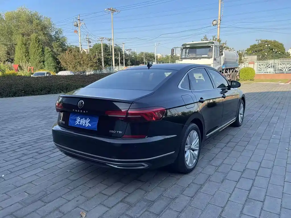 Volkswagen Passat — миниатюра 8