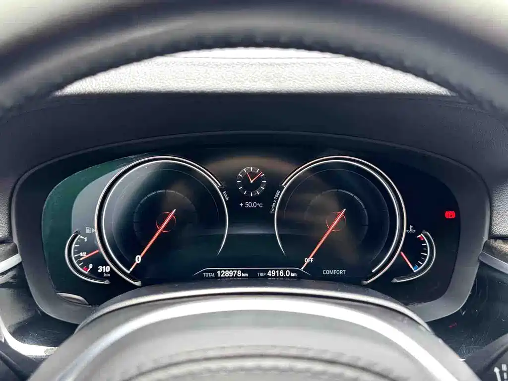 BMW 5 Series — миниатюра 12