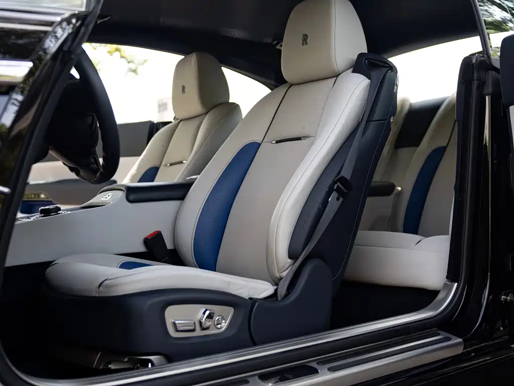Rolls-Royce Wraith — миниатюра 9