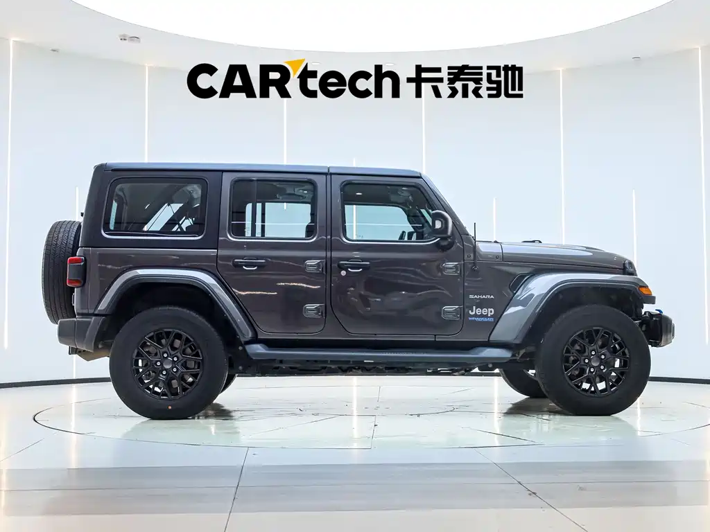 Jeep Wrangler PHEV — миниатюра 7