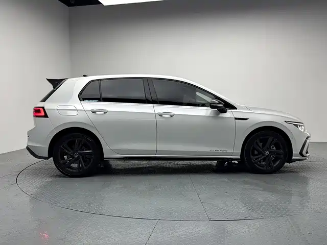 Volkswagen Golf — миниатюра 5