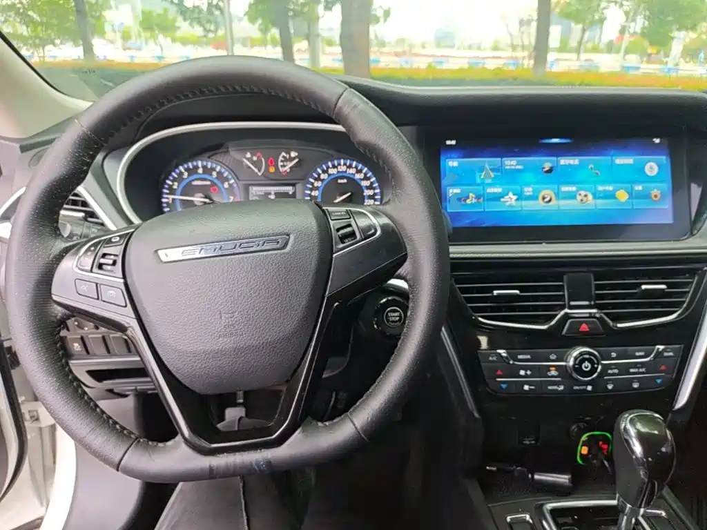 Venucia T90 — миниатюра 10