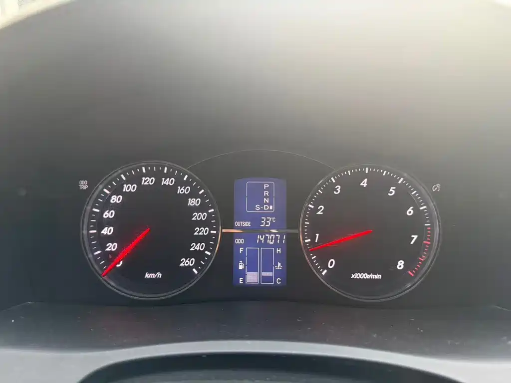 Toyota Reiz — миниатюра 11