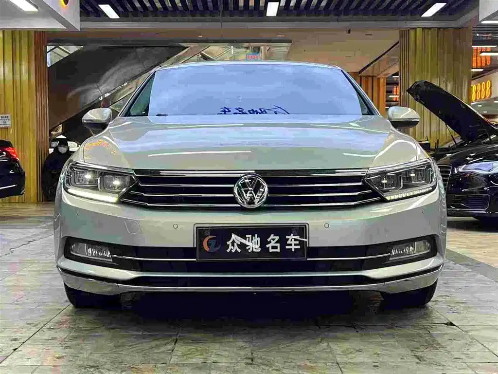 Volkswagen Magotan 2017 330TSI DSG Luxury