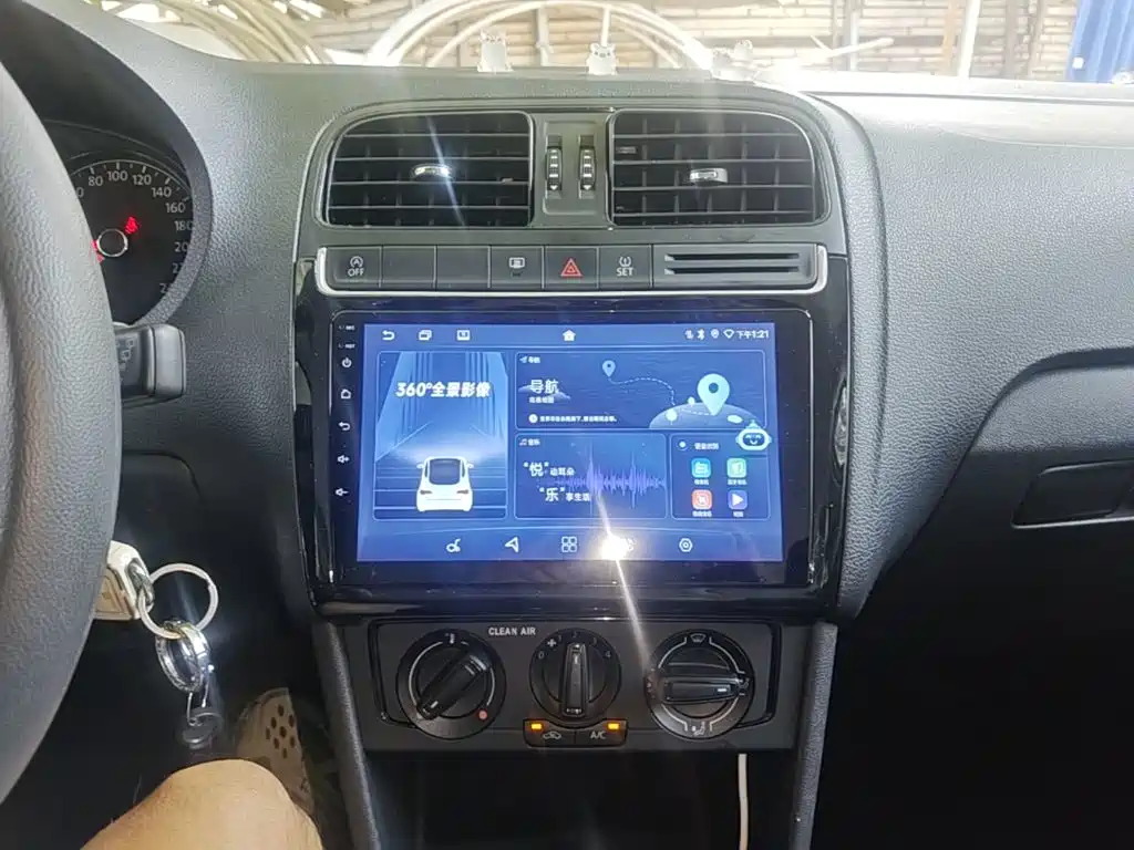 Volkswagen Polo — миниатюра 13