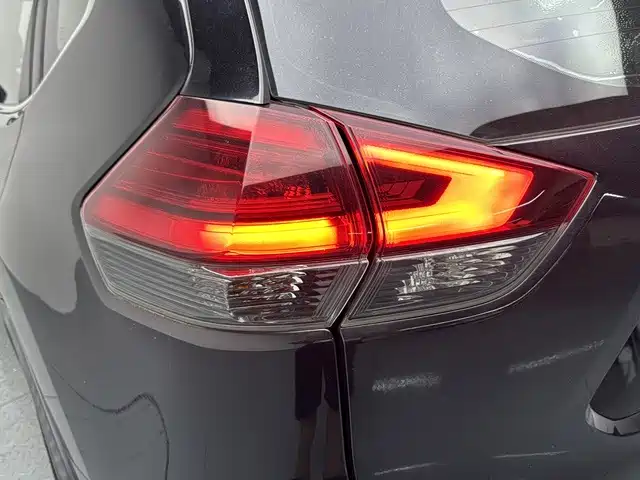 Nissan X-Trail — миниатюра 18