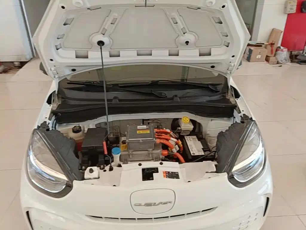Roewe Clever — миниатюра 20