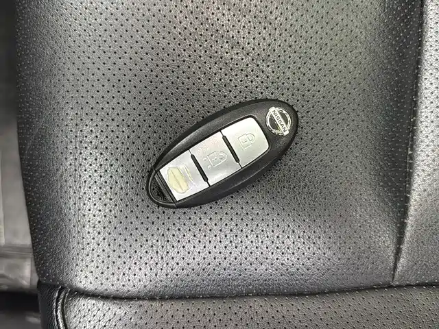 Nissan X-Trail — миниатюра 20